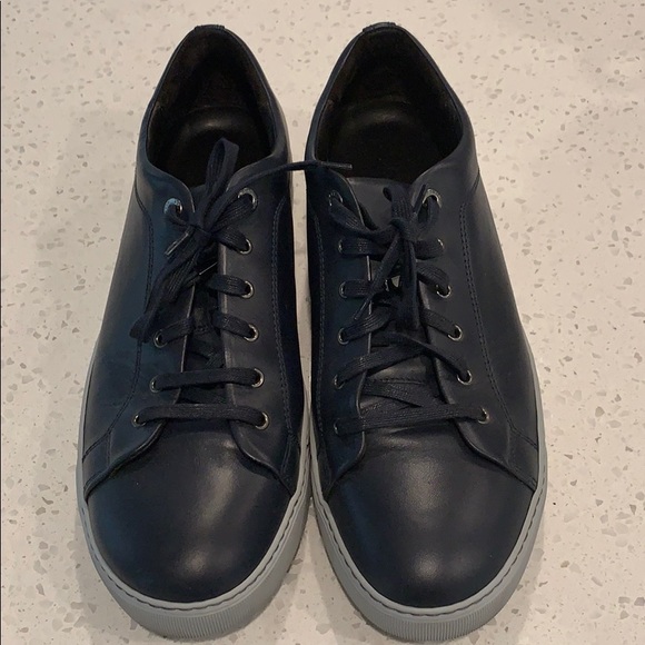 Lanavin - Picture 1 of 3